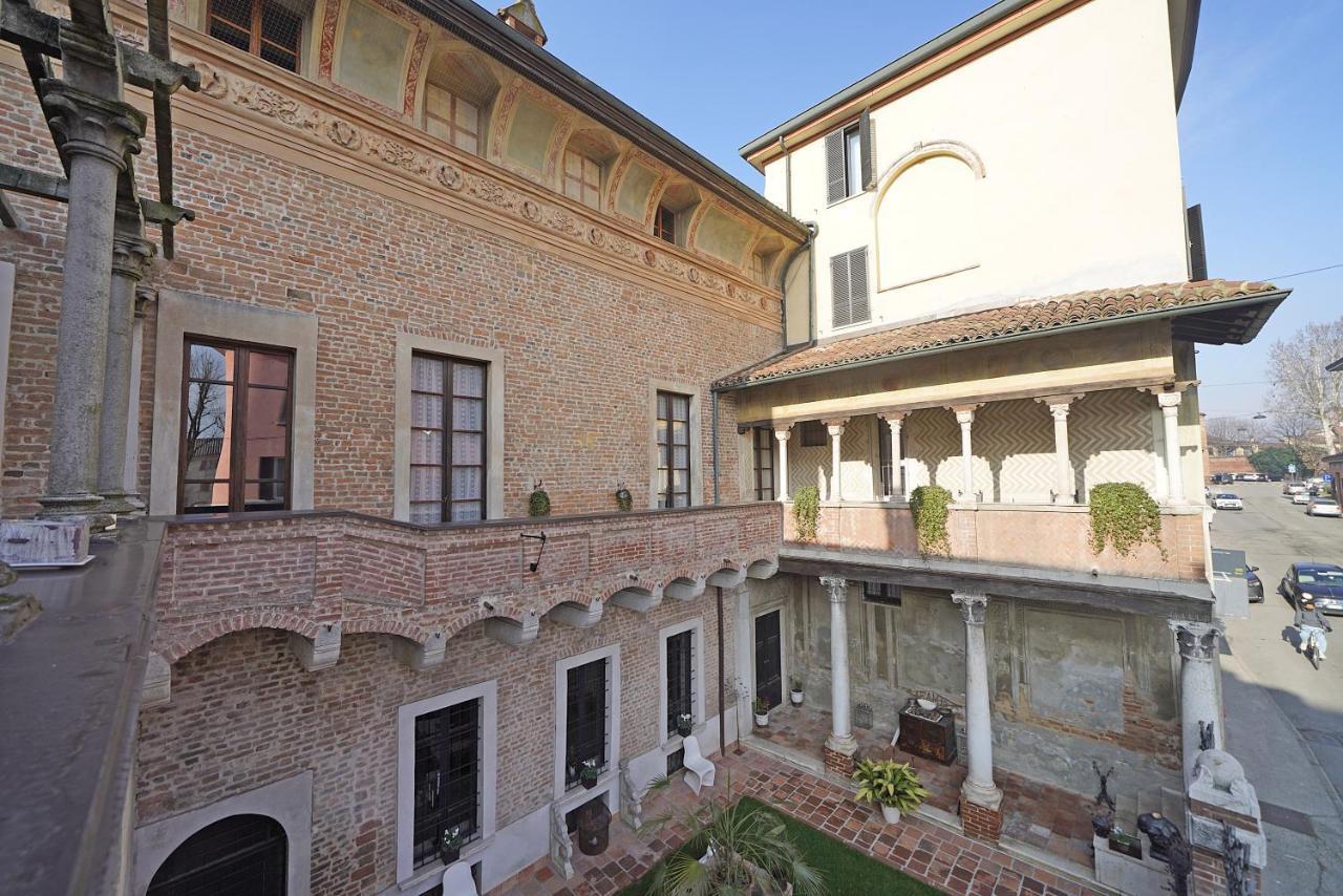 Foresteria Palazzo Guazzoni Zaccaria Cremona Exterior photo