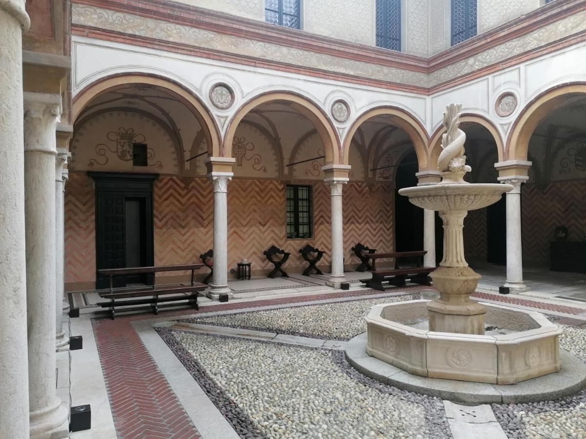 Foresteria Palazzo Guazzoni Zaccaria Cremona Exterior photo